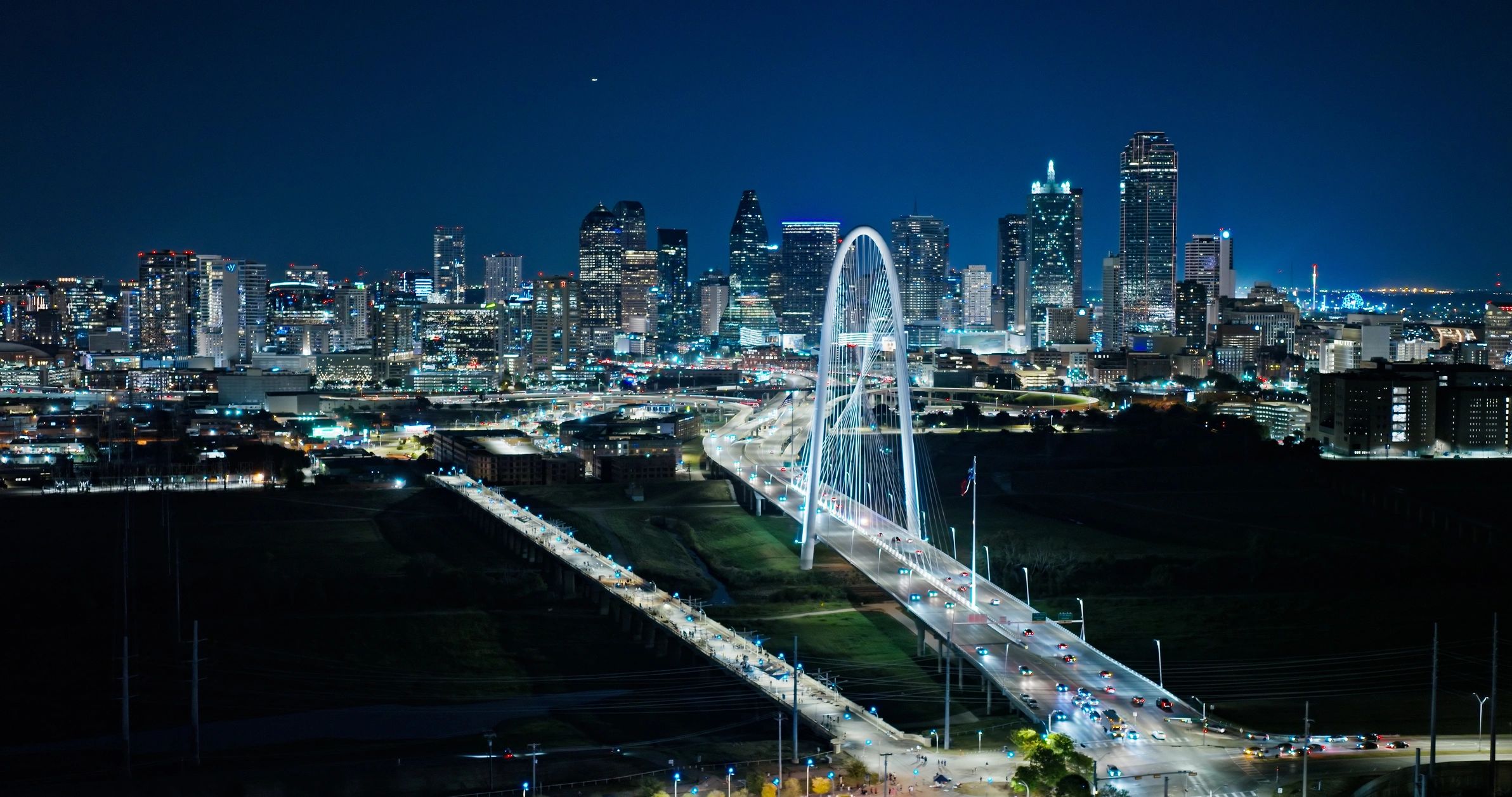 Dallas skyline image reinforcing local computer repair in Oak Lawn 75219. Specialized in Turtle Creek high-rise Wi-Fi, MacBook repair for urban professionals, and boutique business IT.